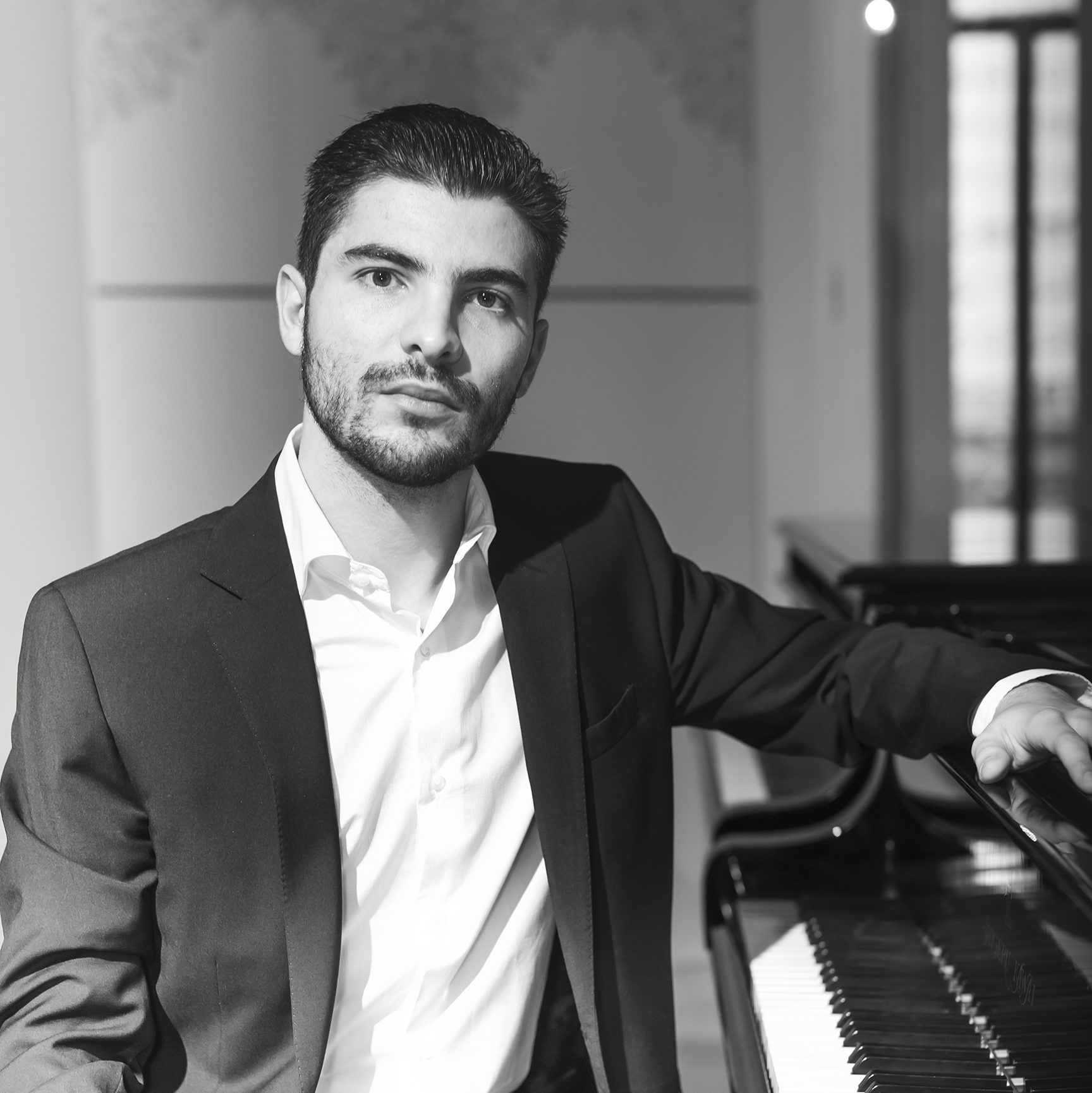Álvaro Urbanos